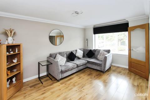 3 Armour Square, Johnstone, PA5 8AD