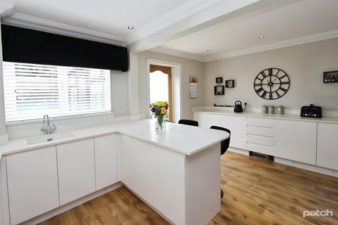 3 Armour Square, Johnstone, PA5 8AD