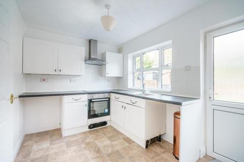2 bedroom semi-detached house to rent, Bowling Green Croft, York YO31