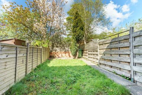 2 bedroom semi-detached house to rent, Bowling Green Croft, York YO31