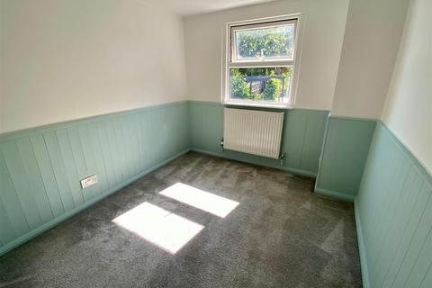 3 bedroom semi-detached house for sale, Battle Road, Hailsham
