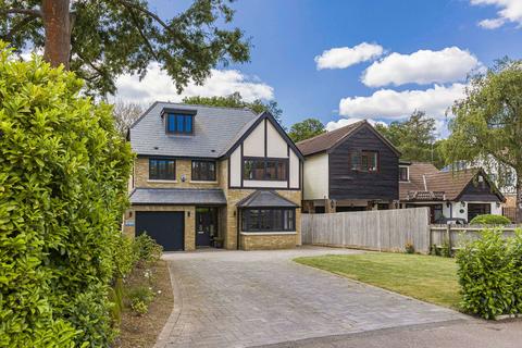 33a Pine Grove, Brookmans Park, Hatfield, AL9 7BP