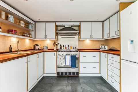 3 bedroom terraced house for sale, Eversleigh Road, SW11