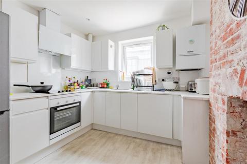 5 bedroom house for sale, London Road, Brighton