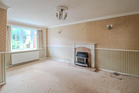 5 Ballantrae Close, Arnold, Nottingham, NG5 8QH