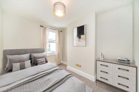 30 Newton Road, London, SW19 3PJ