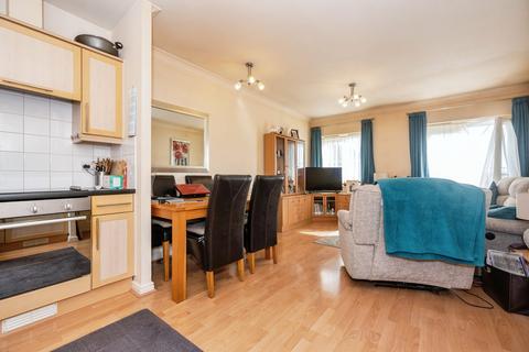 undefined, Ambleside, Purfleet-on-Thames RM19