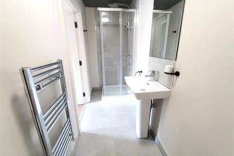 1 bedroom flat to rent, Western Road, RM1