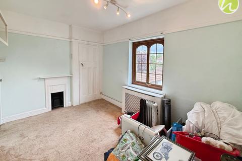 17 Clarence Road, Corringham, Stanford-le-hope, SS17 9BL