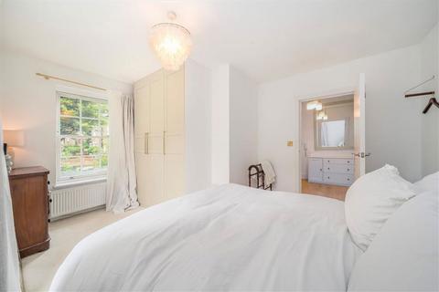 1 bedroom flat for sale, Brandram Road, London SE13