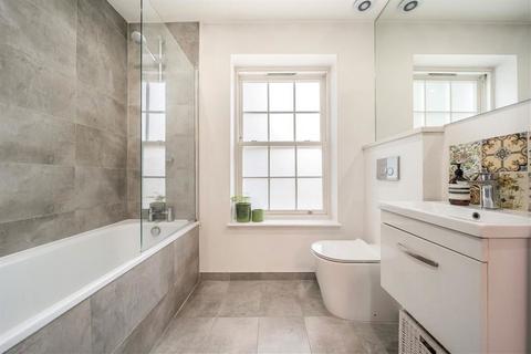 1 bedroom flat for sale, Brandram Road, London SE13