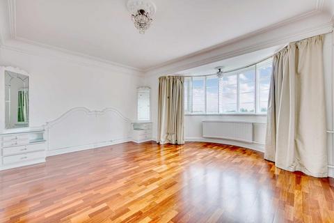3 bedroom apartment to rent, Prince Albert Road, London, NW8