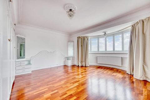 3 bedroom apartment to rent, Prince Albert Road, London, NW8