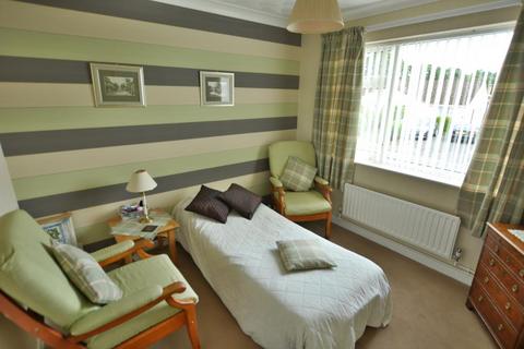 2 bedroom bungalow for sale, Dales Drive, Colehill, Dorset, BH21 2JT