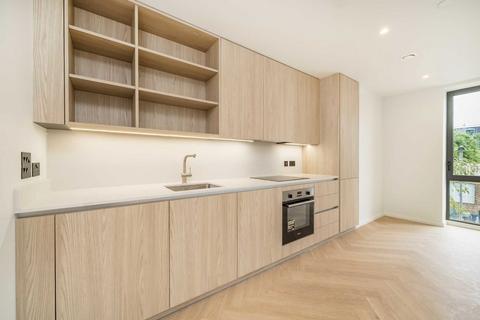 2 bedroom flat for sale, Coombe Road, New Malden KT3