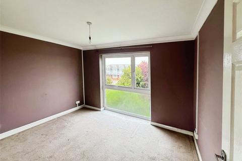 2 bedroom apartment for sale, St. Floras Road, Littlehampton, West Sussex