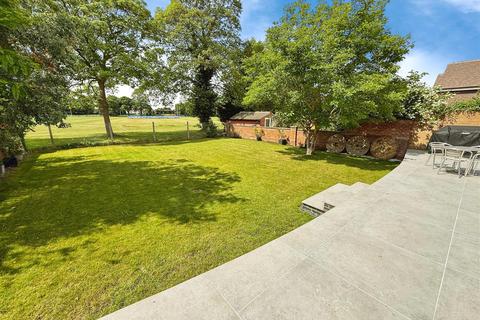 4 bedroom detached house for sale, Loxley Road, Stratford-Upon-Avon