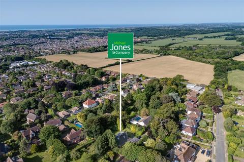45 Furze Road, Worthing, BN13 3BH