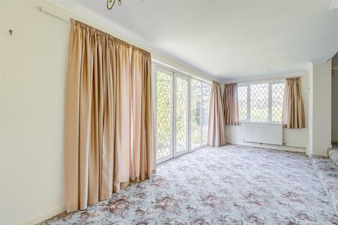 45 Furze Road, Worthing, BN13 3BH