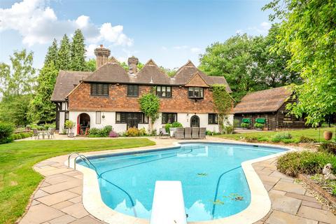 5 bedroom detached house for sale, Mogador, Tadworth