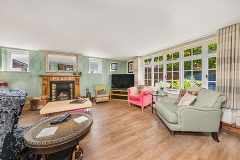 4 bedroom detached house for sale, High Street, Leicester LE8