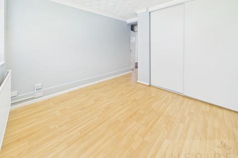 undefined, Chiddingly Close, Crawley RH10