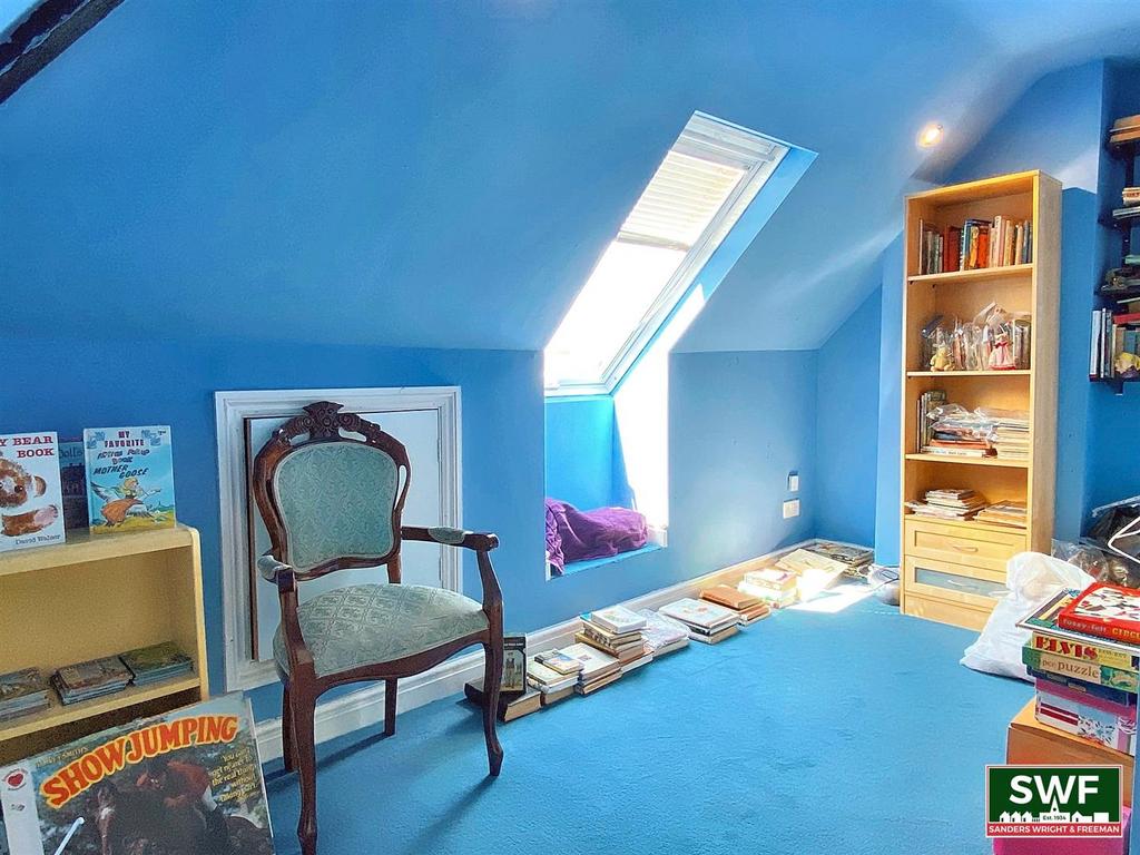 Loft room.jpg