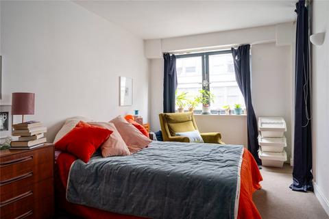 1 bedroom apartment for sale, Streatham High Road, London, SW16