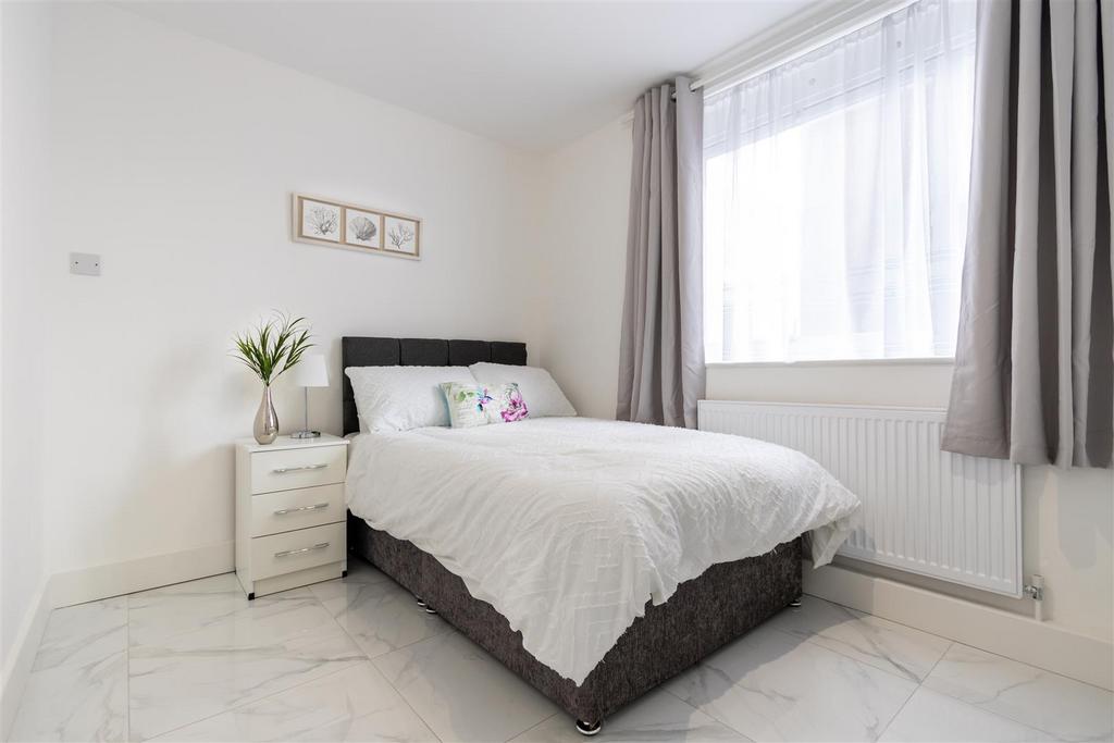 Bedroom 3 (1 of 1).jpg