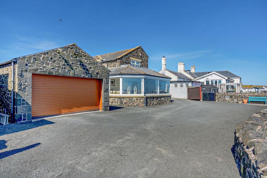 Courtyard and Garage