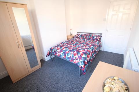 1 bedroom in a house share to rent, Queen Street, Rushden, NN10