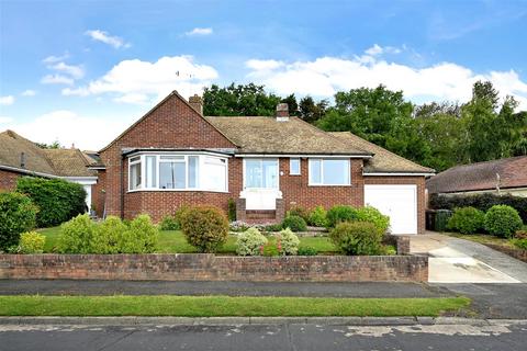 2 bedroom detached bungalow for sale, Clinch Green Avenue, Bexhill