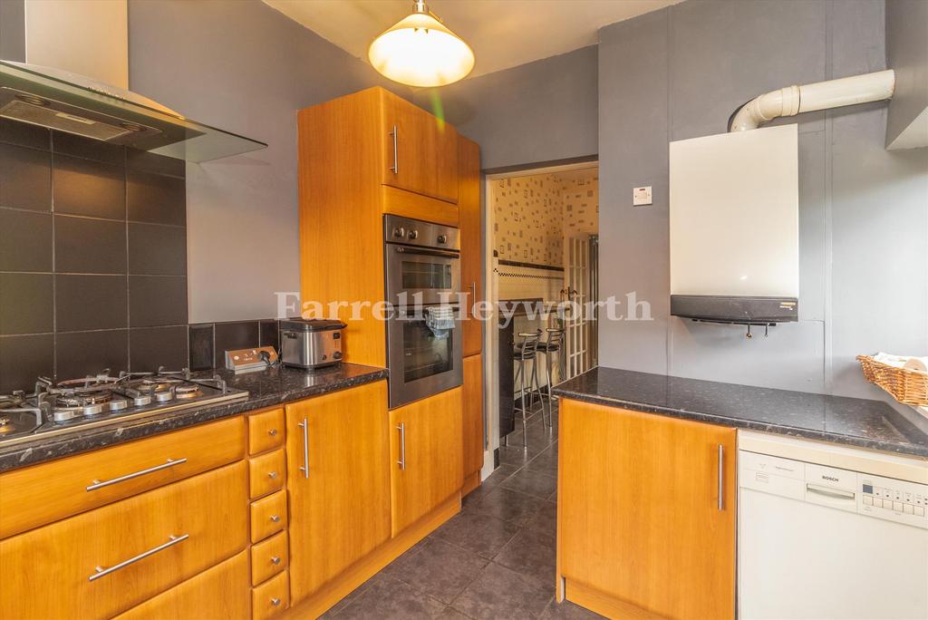 Kitchen image 3