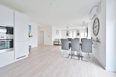 3 bedroom flat for sale, College Road, Harrow, HA1