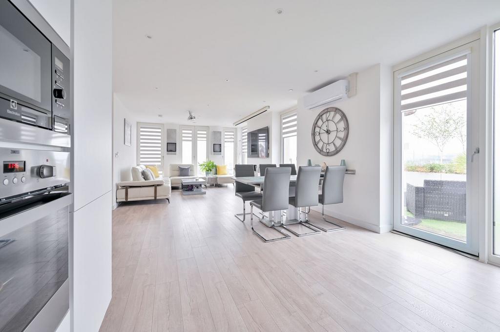 Open-plan living area, open plan living
