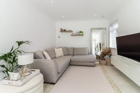 undefined, Alexandra Road, Kings Langley, WD4