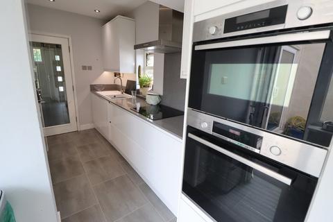 3 bedroom semi-detached house for sale, Stile Lane, Rayleigh, SS6