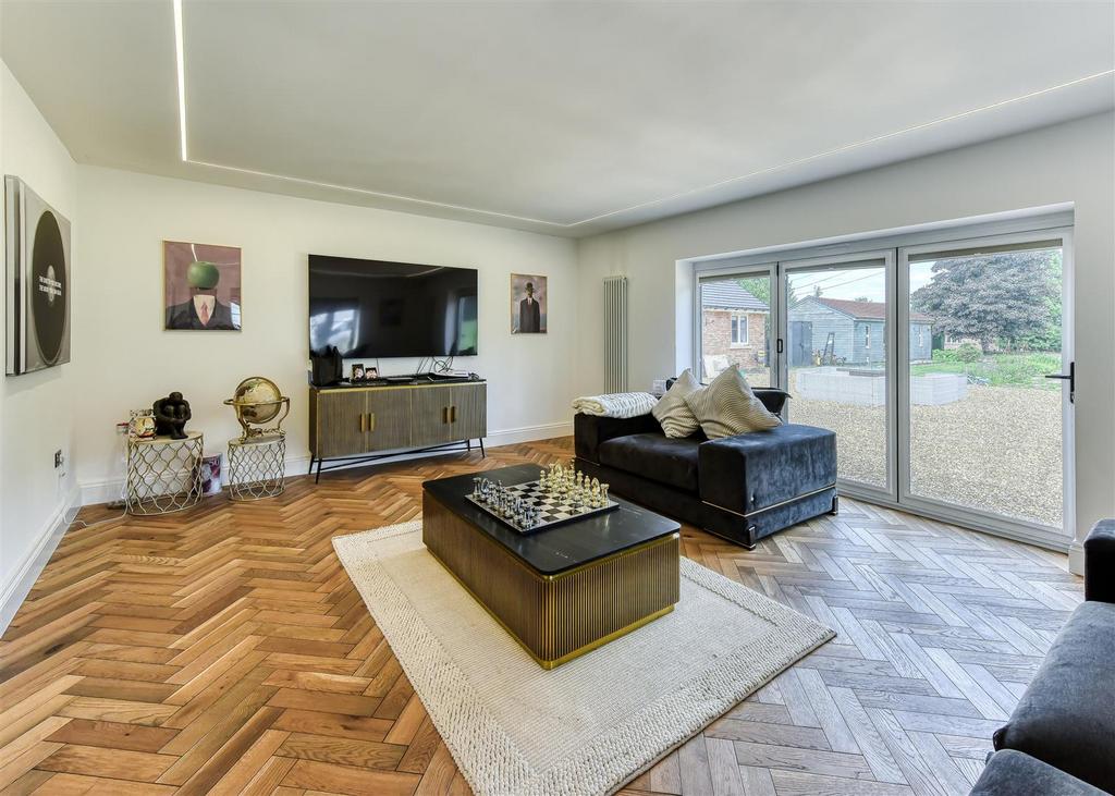 Meadow View-lounge.jpg