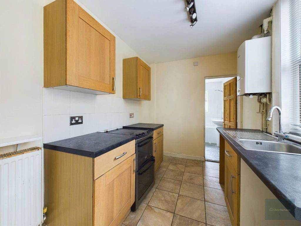 Kitchen (2).jpg
