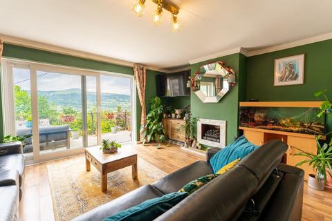 4 bedroom detached house for sale, Cwm Road, Govilon, Abergavenny, NP7