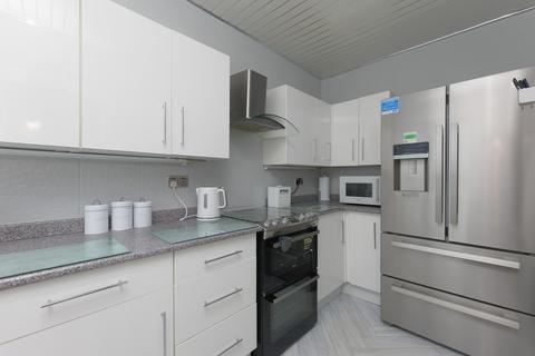 66 Croftburn Drive, Glasgow, G44 5HX