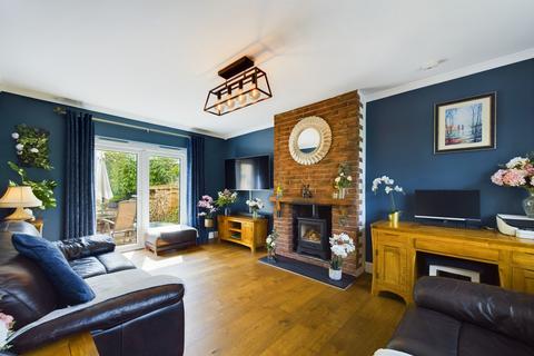 undefined, Roughdown Avenue, Boxmoor, HP3