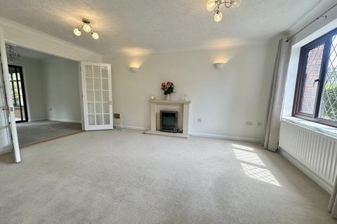 4 bedroom detached house for sale, Isaacs Close, Talbot Village, Poole, BH12