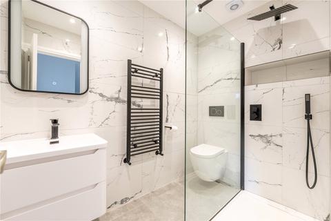 4 Topiary Square, Richmond, TW9 2DB