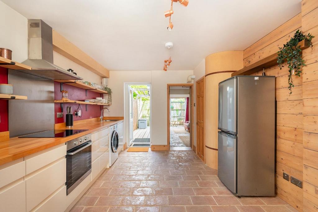 1 L5 R1 BR - Kitchen E.jpg