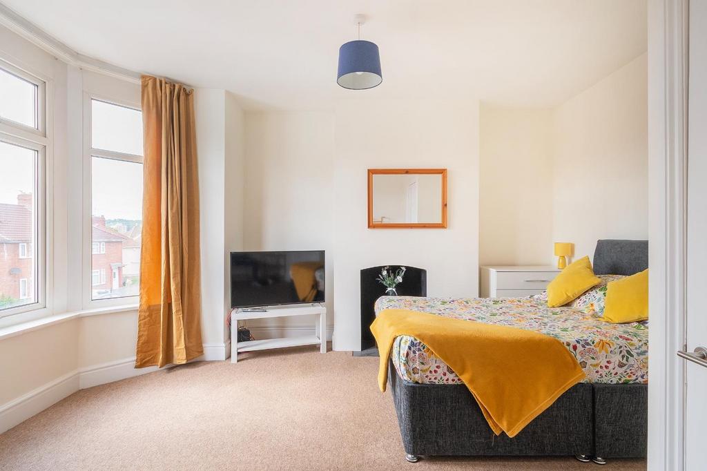 1 L5 R1 BR - Bedroom F.jpg