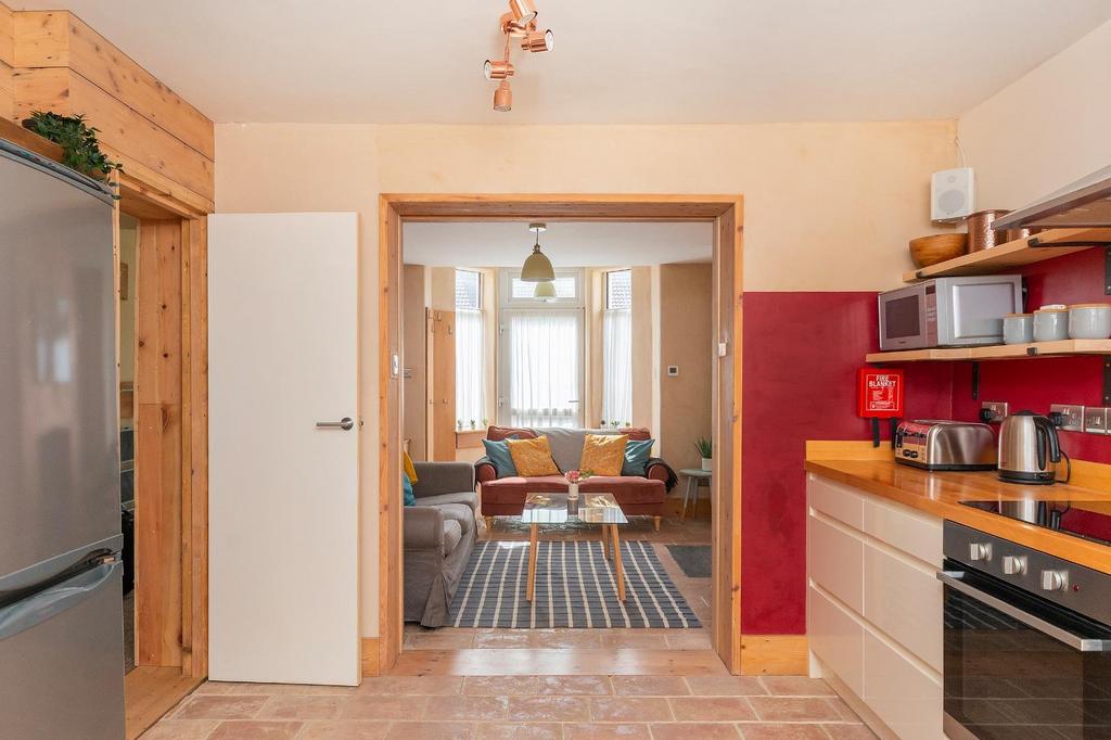 1 L5 R1 BR - Kitchen A.jpg