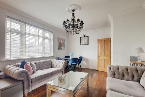 undefined, Pall Mall, Leigh-on-sea, SS9
