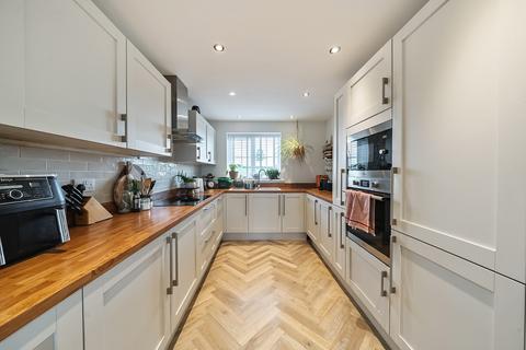 undefined, Red Pippin Road, Cheltenham GL52