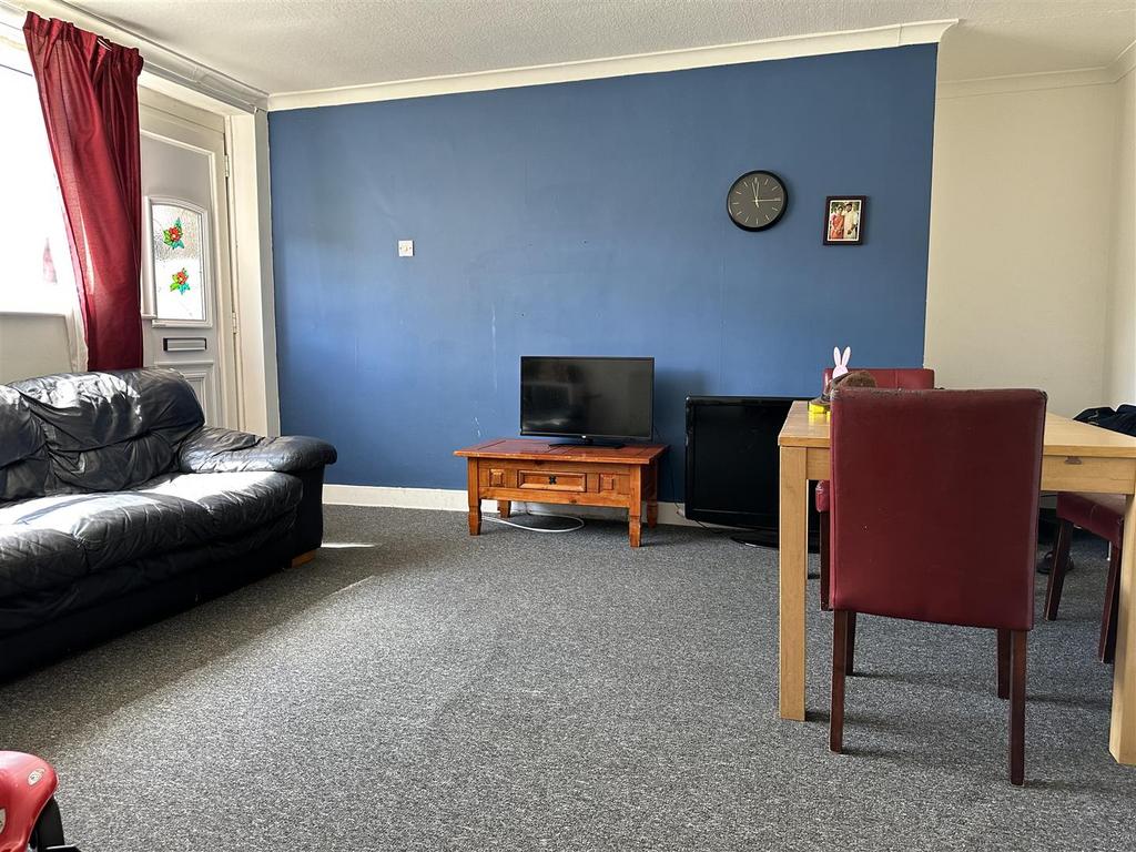 Lounge Dining Room